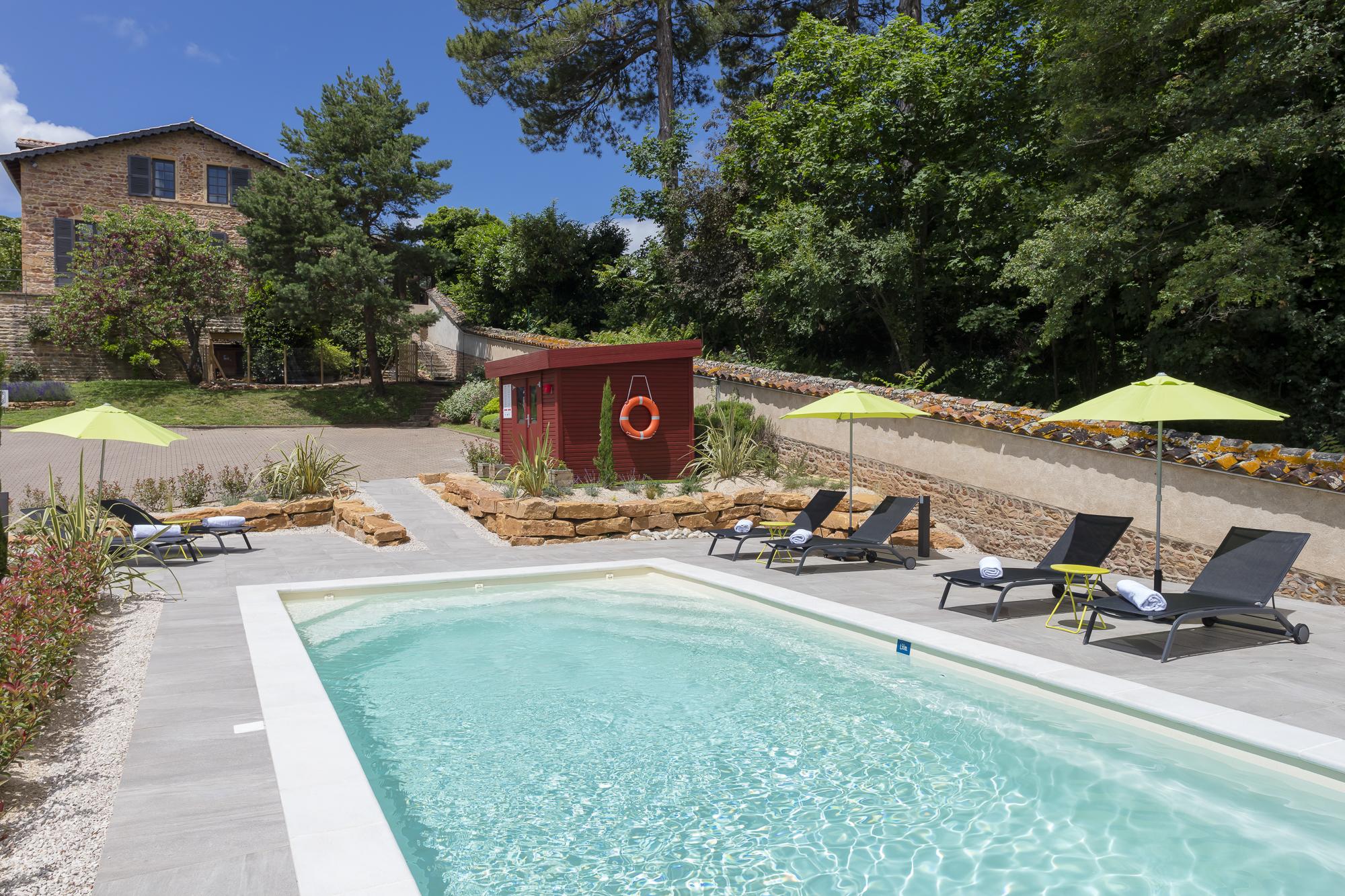 Contact Hotels Le Savigny & Spa Blacé Eksteriør billede