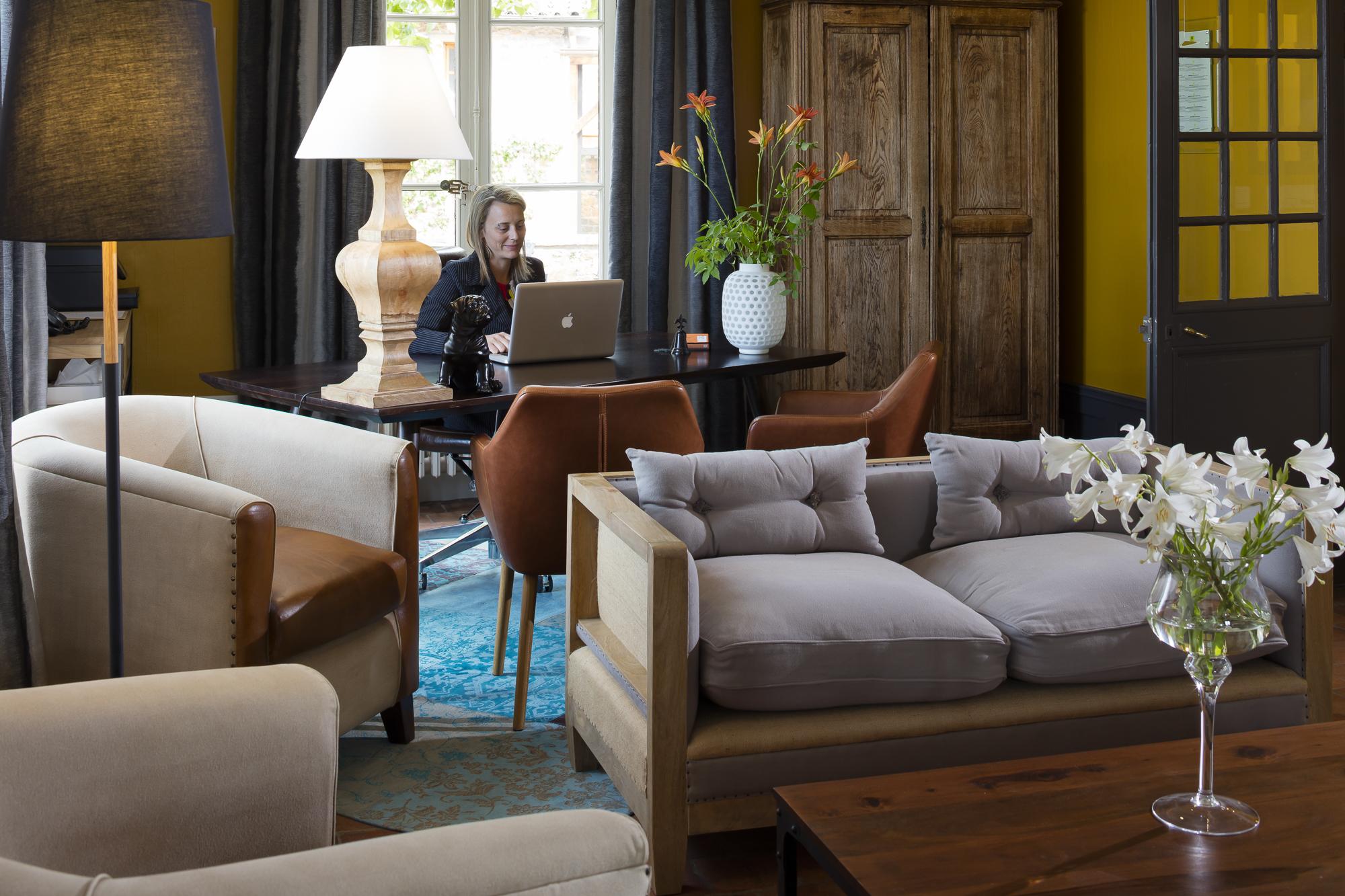 Contact Hotels Le Savigny & Spa Blacé Eksteriør billede