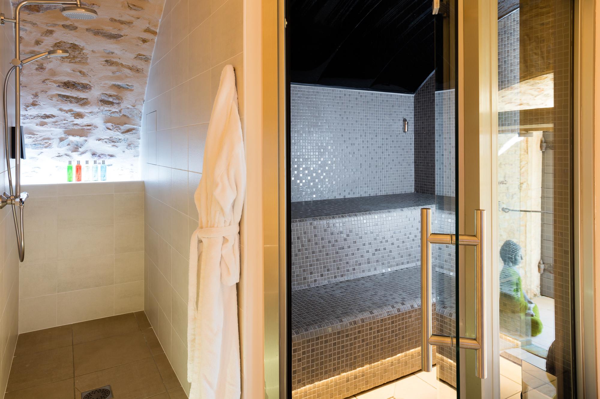 Contact Hotels Le Savigny & Spa Blacé Eksteriør billede