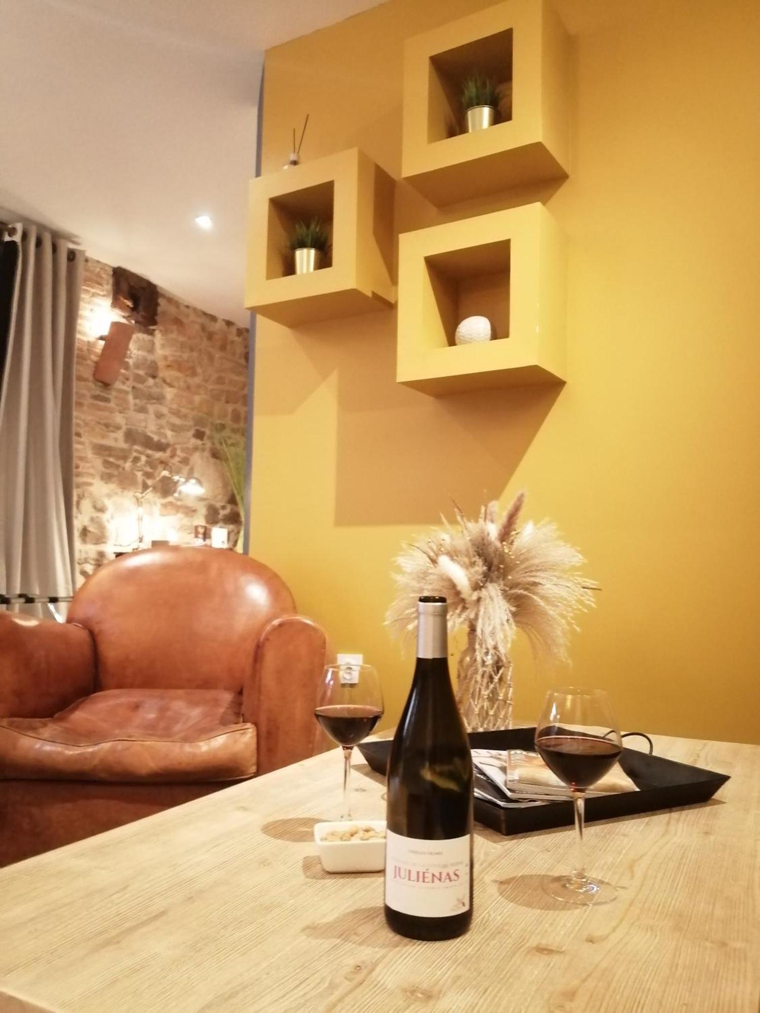 Contact Hotels Le Savigny & Spa Blacé Eksteriør billede