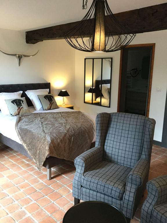 Contact Hotels Le Savigny & Spa Blacé Eksteriør billede