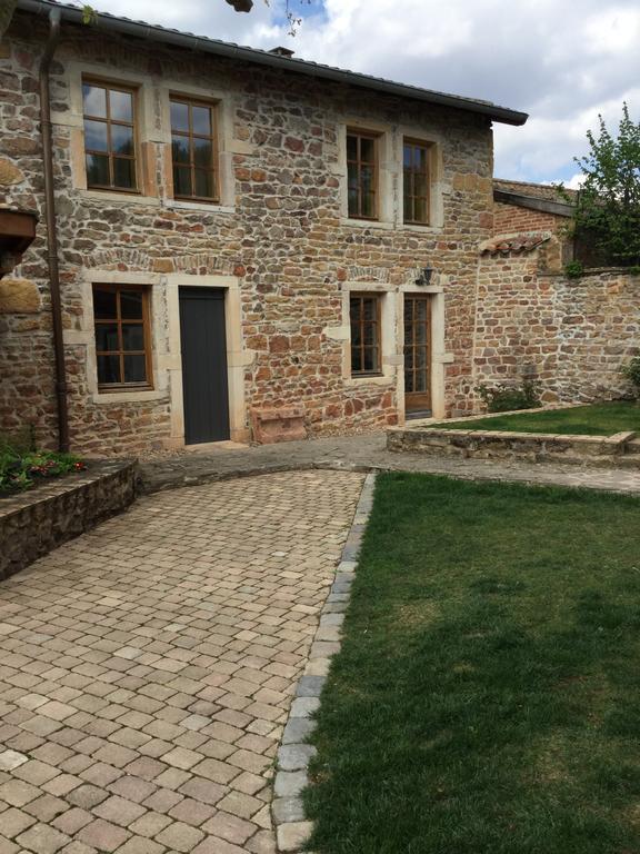 Contact Hotels Le Savigny & Spa Blacé Eksteriør billede