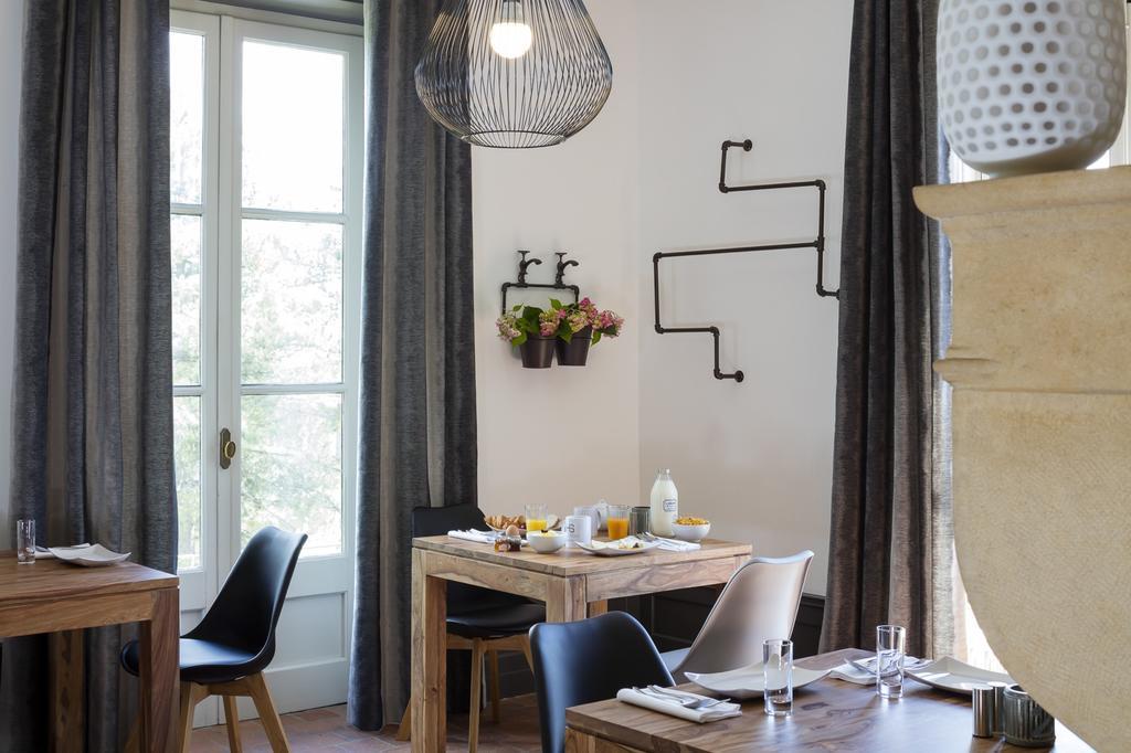 Contact Hotels Le Savigny & Spa Blacé Eksteriør billede