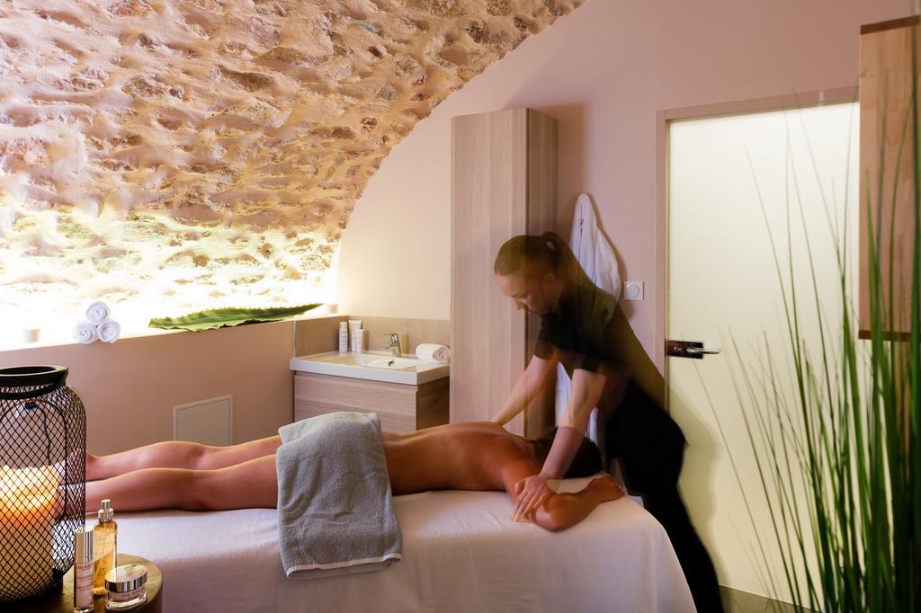 Contact Hotels Le Savigny & Spa Blacé Eksteriør billede