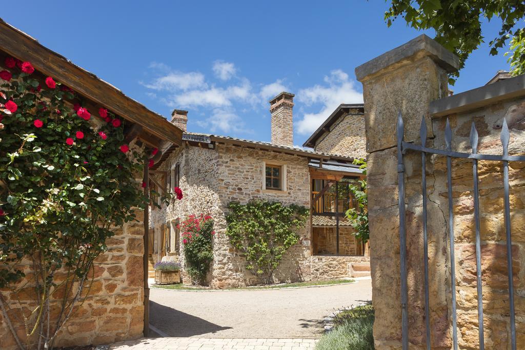 Contact Hotels Le Savigny & Spa Blacé Eksteriør billede